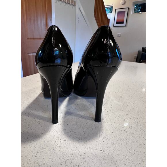 STUART WEITZMAN Black Patent Leather 4" Pumps Heels Women's 6.5 - Picture 4 of 9